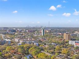 Picture of 14211 Shadow Moss Lane Unit 101, Tampa, FL 33613