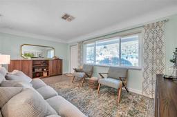 Picture of 536 63Rd Avenue S, St Petersburg, FL 33705