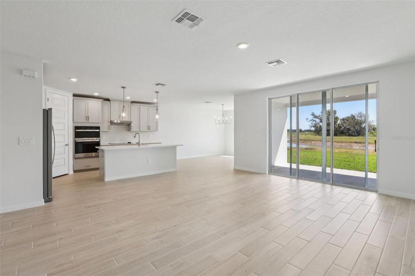 Picture of 1844 Draughton Drive, Zephyrhills FL 33541