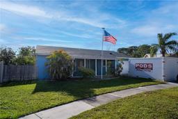 Picture of 8918 Country Square Drive, Seminole, FL 33777