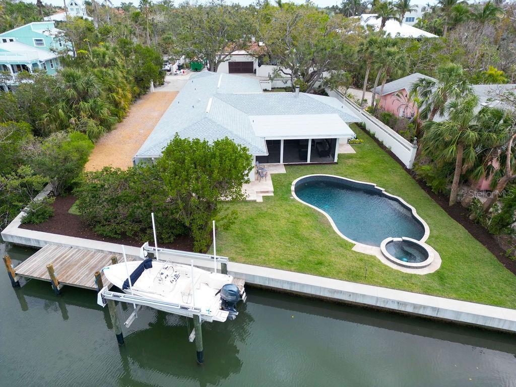 Picture of 110 Faubel Street, Sarasota, FL 34242