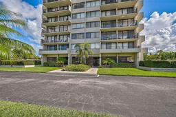 Picture of 1001 Beach Road Unit A203, Sarasota, FL 34242