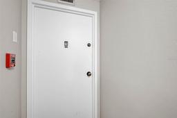Picture of 1001 Beach Road Unit A203, Sarasota, FL 34242