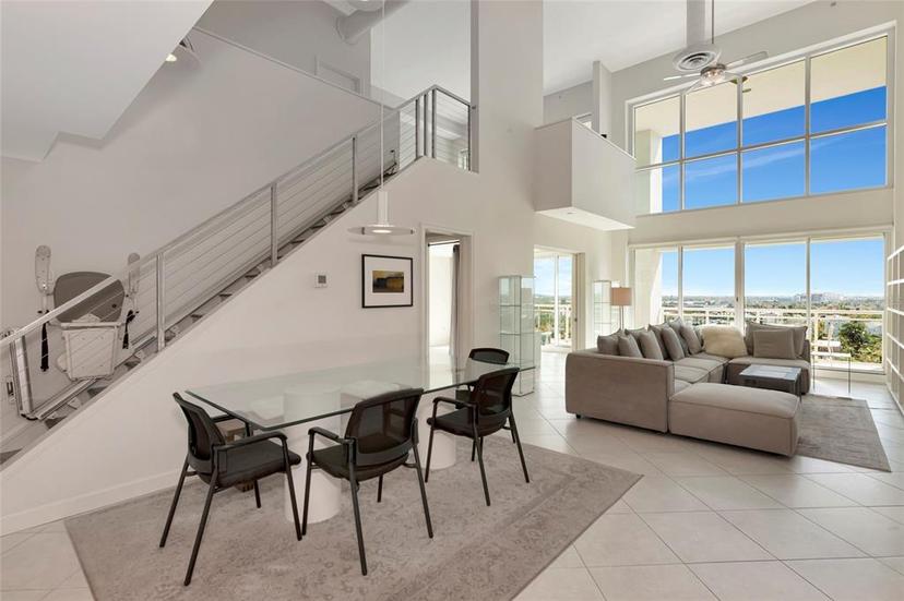 Picture of 1990 Main Street Unit 10, Sarasota FL 34236