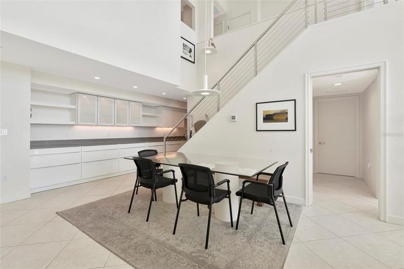 Picture of 1990 Main Street Unit 10, Sarasota FL 34236