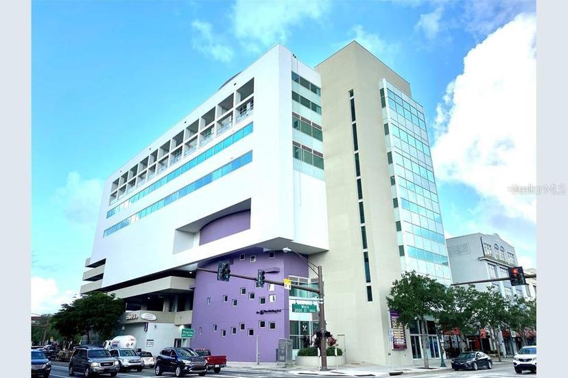 Picture of 1990 Main Street Unit 10, Sarasota FL 34236