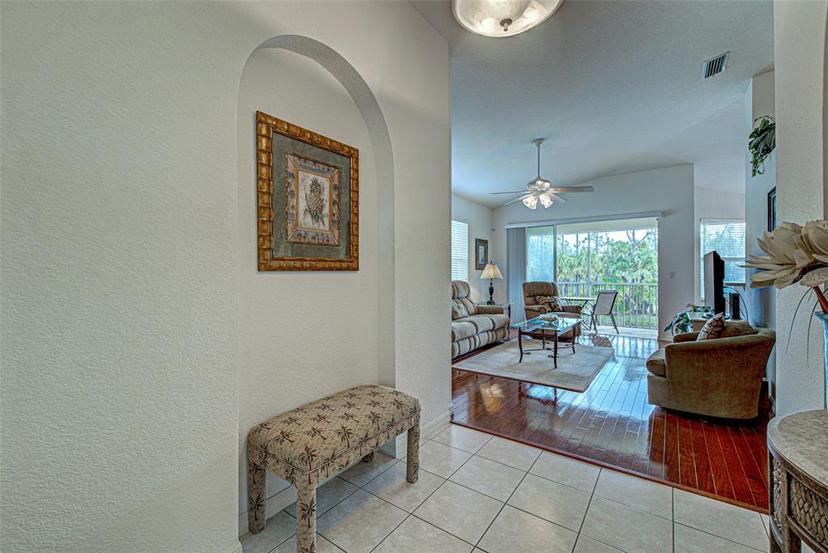 Picture of 403 Auburn Lakes Circle Unit 403, Venice FL 34292