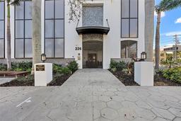 Picture of 226 5Th Avenue N Unit 901, St Petersburg, FL 33701