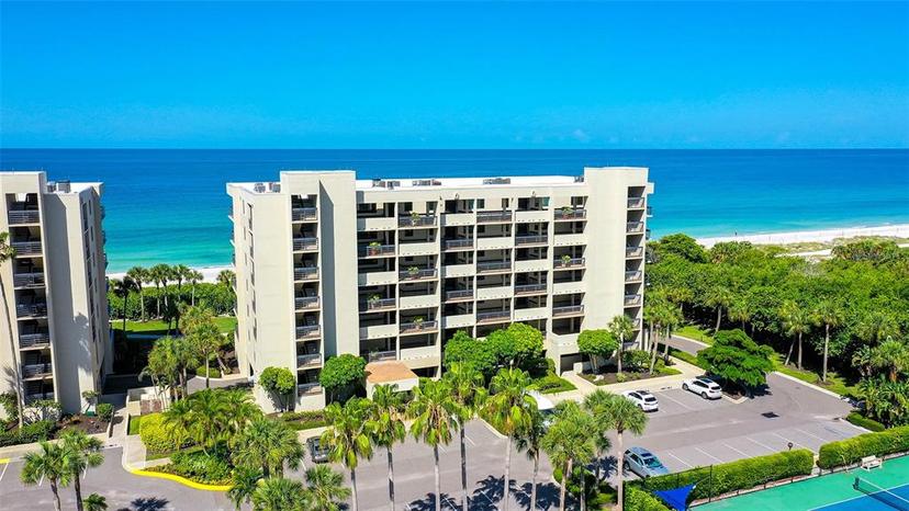 Picture of 1145 Gulf Of Mexico Drive Unit 301, Longboat Key FL 34228