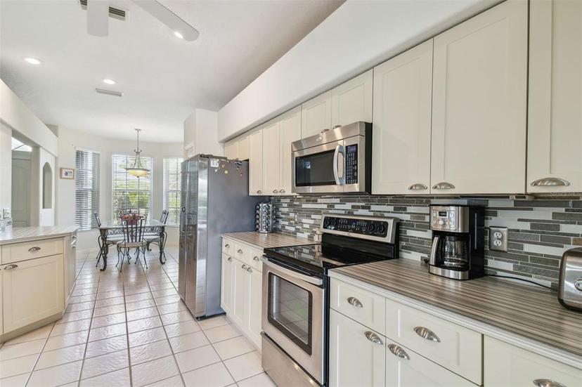 Picture of 4410 Sawgrass Drive, Palm Harbor FL 34685
