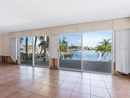 Picture of 1374 Moonmist Drive Unit B1, Sarasota, FL 34242