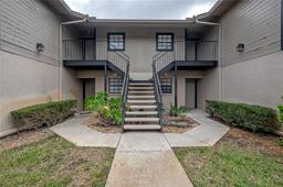 Picture of 4112 Ashford Green Place Unit I203, Tampa, FL 33613
