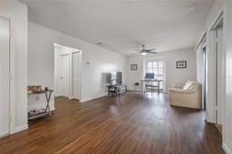 Picture of 4112 Ashford Green Place Unit I203, Tampa, FL 33613