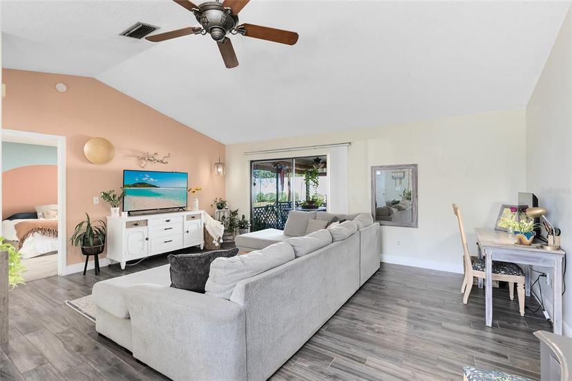 Picture of 2101 Lake Francis Drive, Apopka FL 32712