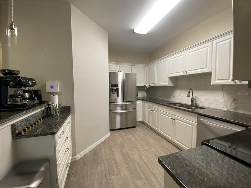 Picture of 1559 NW 29Th Road Unit 104, Gainesville FL 32605