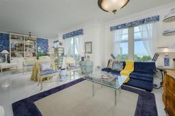 Picture of 750 N Tamiami Trail Unit 519, Sarasota, FL 34236