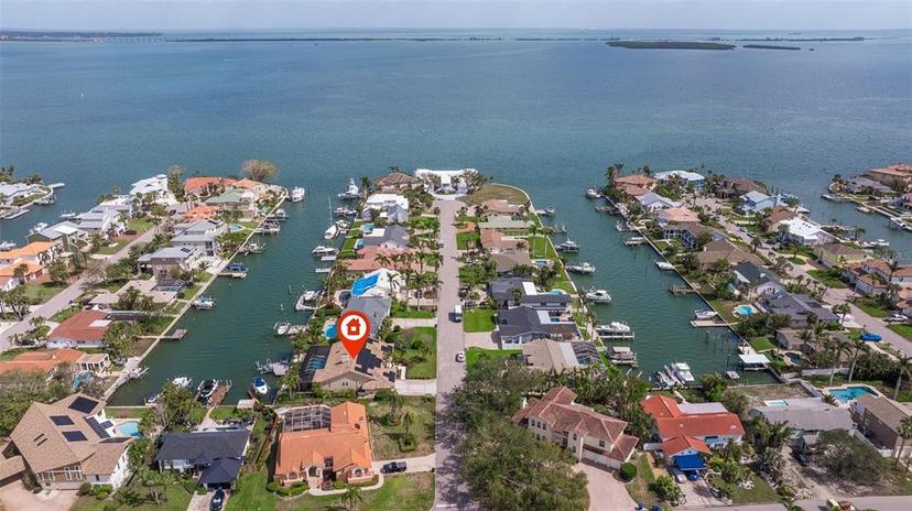 Picture of 137 11Th Street E, Tierra Verde FL 33715