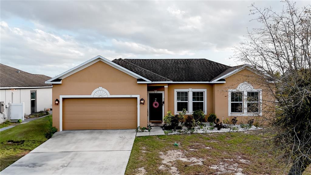 Picture of 318 Gladesdale Street, Haines City, FL 33844