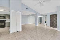 Picture of 626 Golden Sunshine Circle, Orlando, FL 32807