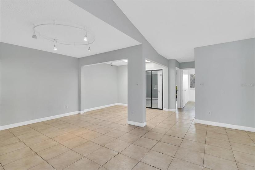Picture of 626 Golden Sunshine Circle, Orlando FL 32807
