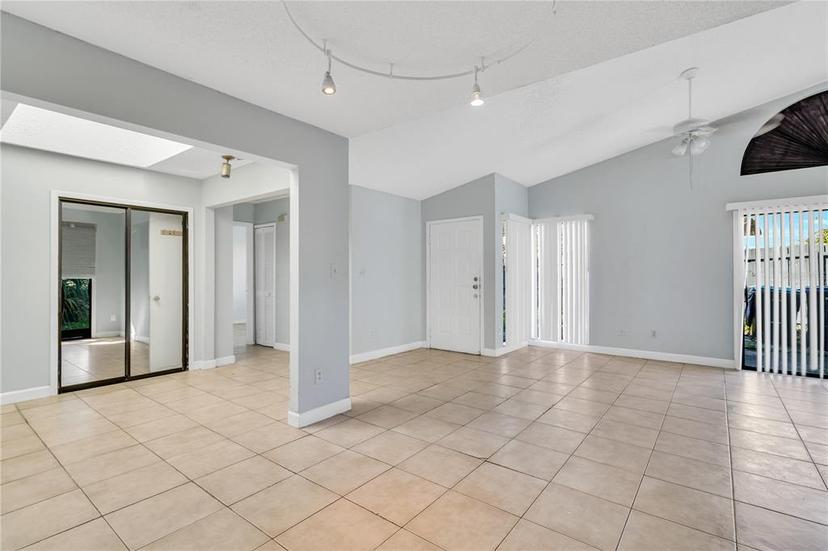 Picture of 626 Golden Sunshine Circle, Orlando FL 32807