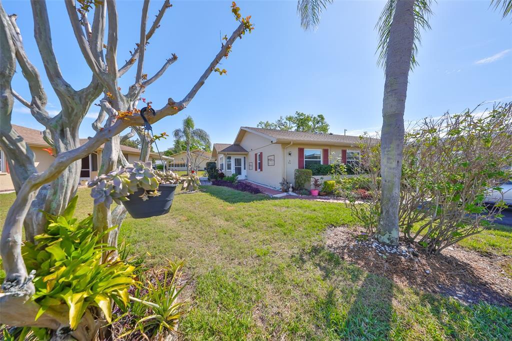 Picture of 411 Faraday Trail Unit A, Sun City Center, FL 33573