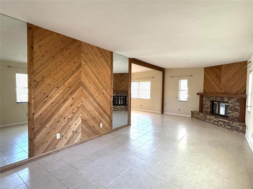Picture of 1150 60Th Avenue N, St Petersburg FL 33703