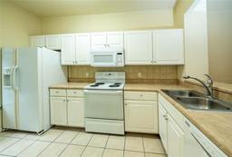 Picture of 5057 NW 44Th Lane Unit 106, Gainesville, FL 32606