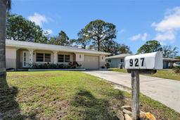 Picture of 927 Lake Drive, Dunedin, FL 34698