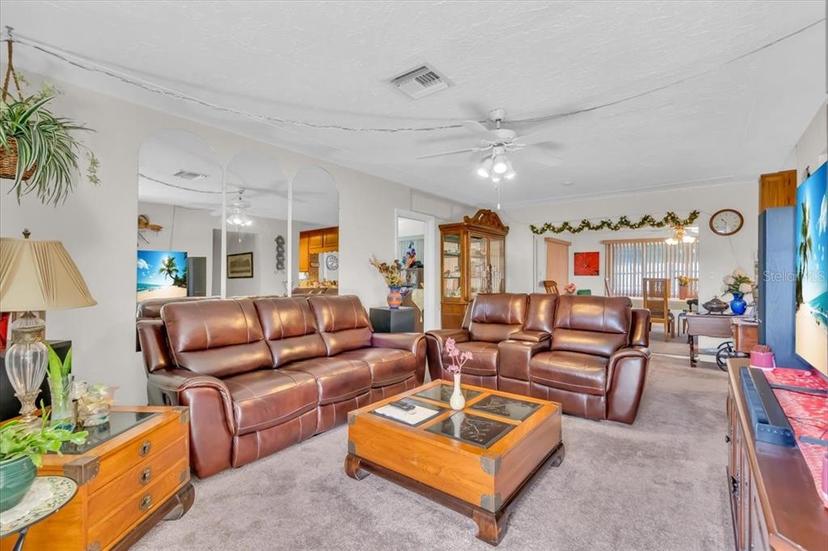 Picture of 8490 7Th Lane N, St Petersburg FL 33702