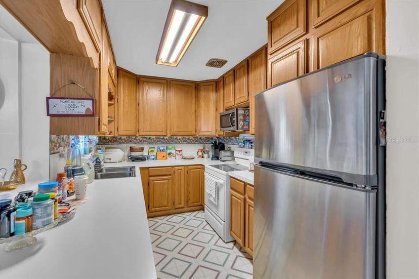 Picture of 8490 7Th Lane N, St Petersburg FL 33702