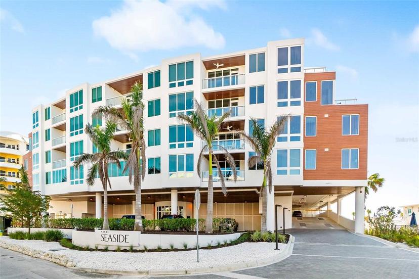 Picture of 1035 Seaside Drive Unit 603, Sarasota FL 34242