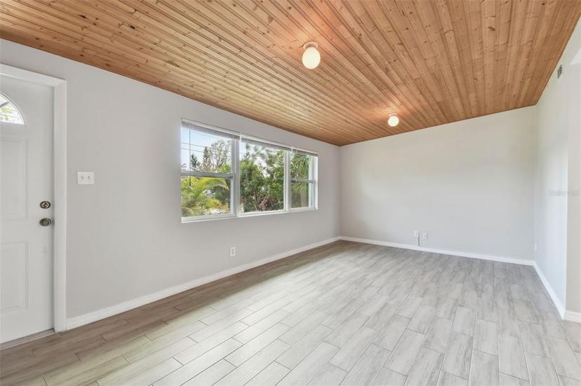 Picture of 4009 W Mango Avenue, Tampa FL 33616