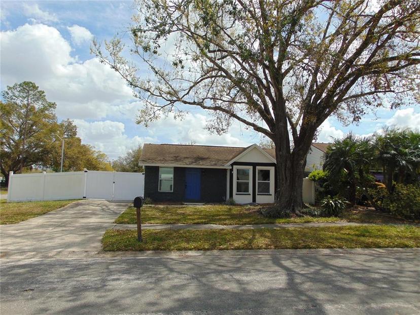 Picture of 16147 Sagebrush Road, Tampa FL 33618