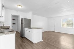 Picture of 925 Valleydale Avenue, Deland, FL 32720