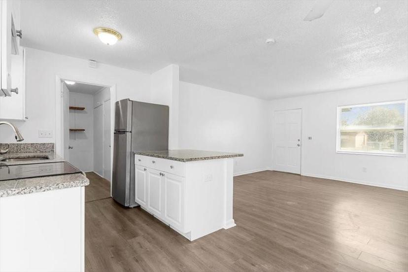 Picture of 925 Valleydale Avenue, Deland FL 32720