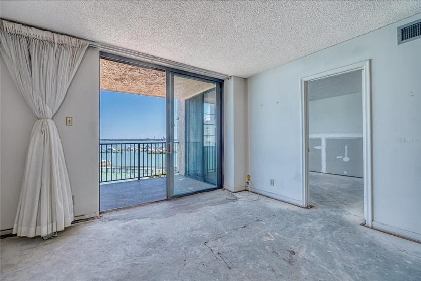 Picture of 6051 Sun Boulevard Unit 601, St Petersburg FL 33715