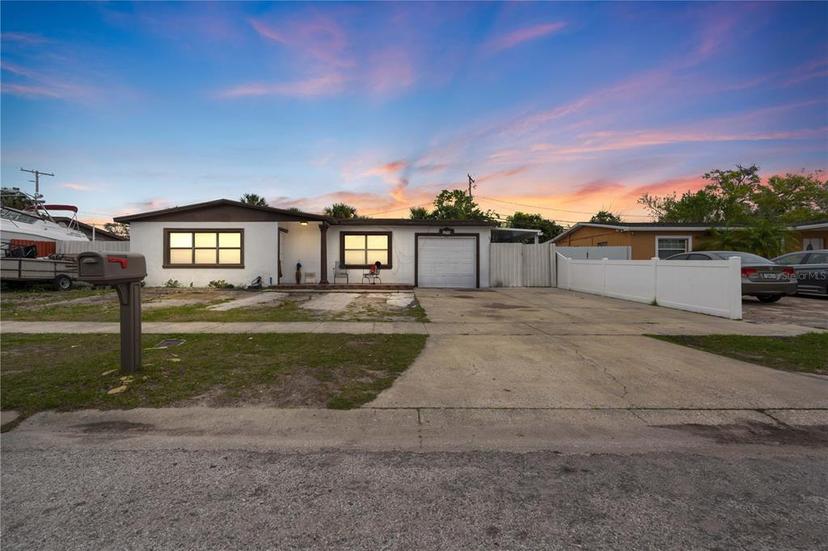 Picture of 5607 Larimer Drive, Tampa FL 33615