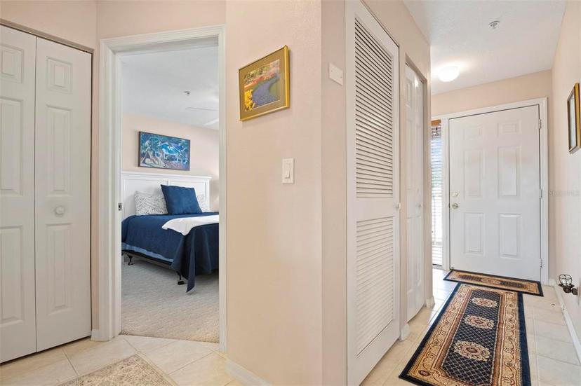 Picture of 202 Silver Lake Drive Unit 203, Venice FL 34292