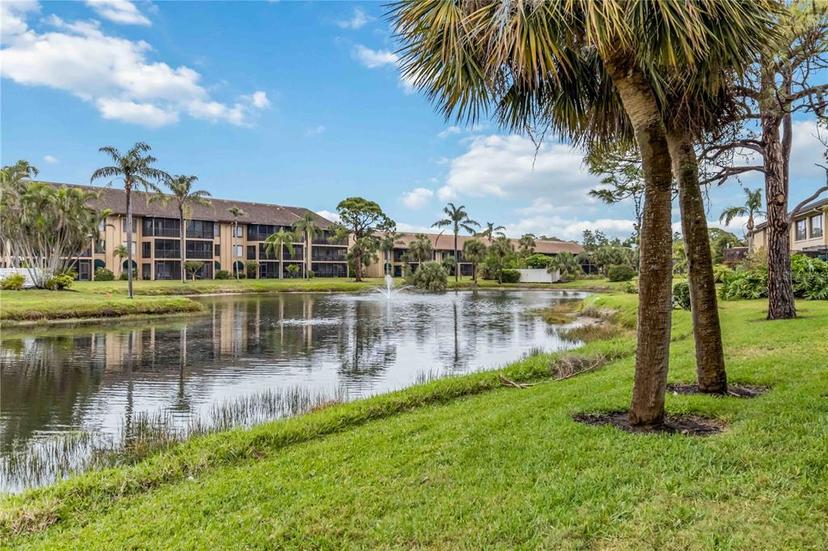 Picture of 5734 Ashton Lake Drive Unit 7, Sarasota FL 34231