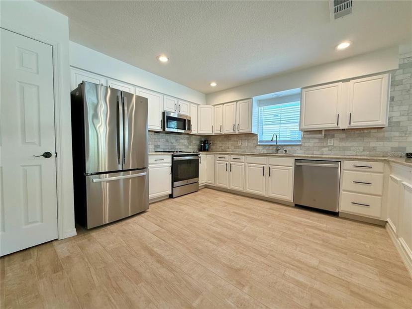 Picture of 628 E Center Street, Tarpon Springs FL 34689