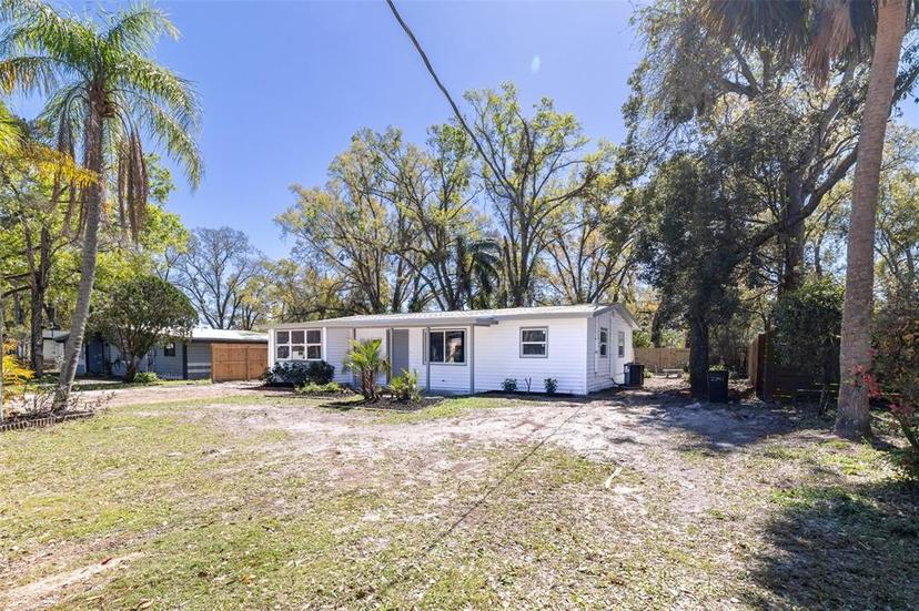 Picture of 1508 W Le Compte Drive, Tampa FL 33604