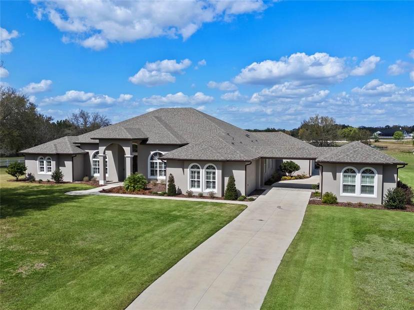 Picture of 15523 Trotting Horse Lane, Tavares FL 32778