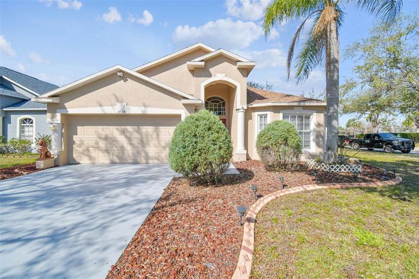 Picture of 8534 Carriage Pointe Drive, Gibsonton FL 33534