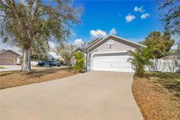 Picture of 102 Ethan Avenue, Davenport, FL 33897