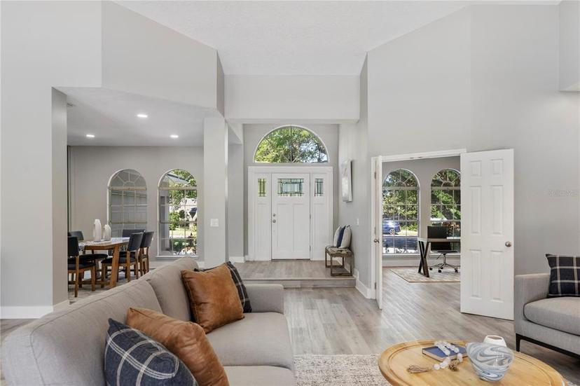 Picture of 5337 Foxshire Court, Orlando FL 32819