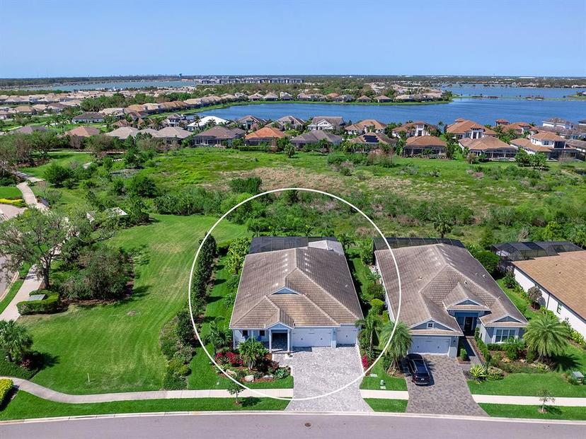 Picture of 813 Tailwind Place, Sarasota FL 34240
