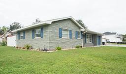Picture of 302 N Lauber Way, Tampa, FL 33609