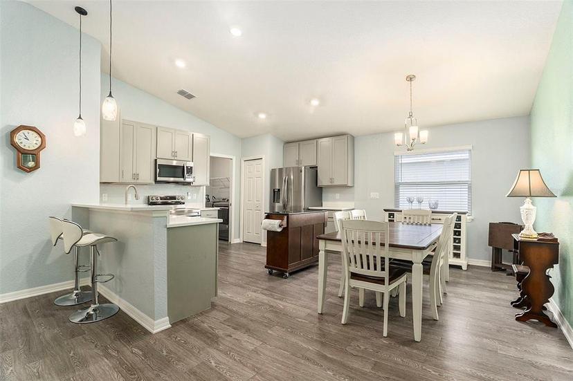 Picture of 6863 Hanworth Lane, Zephyrhills FL 33541