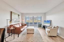 Picture of 404 Cerromar Circle N Unit 119, Venice, FL 34293